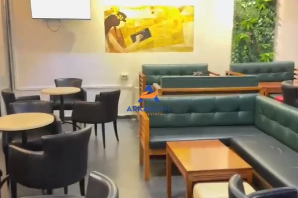 Ambient biznesi ne shitje 2+1 ne Tirane - 10,500 Euro