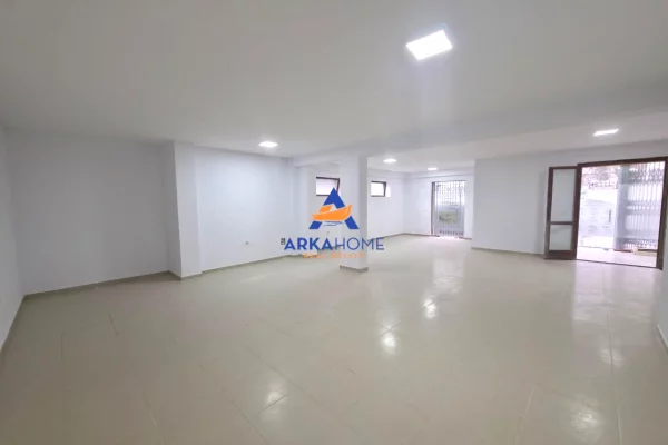 Ambient biznesi ne shitje 1+1 ne Tirane - 180,000 Euro