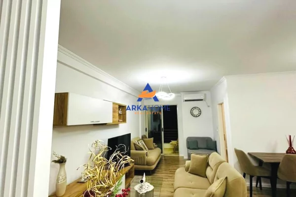 Shtepi me qera Apartament ne Tirane, 1+1, Mobilimi E mobiluar, Pagesa 520  Euro.