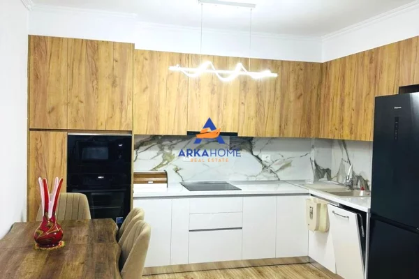 Shtepi me qera Apartament ne Tirane, 1+1, Mobilimi E mobiluar, Pagesa 520  Euro.