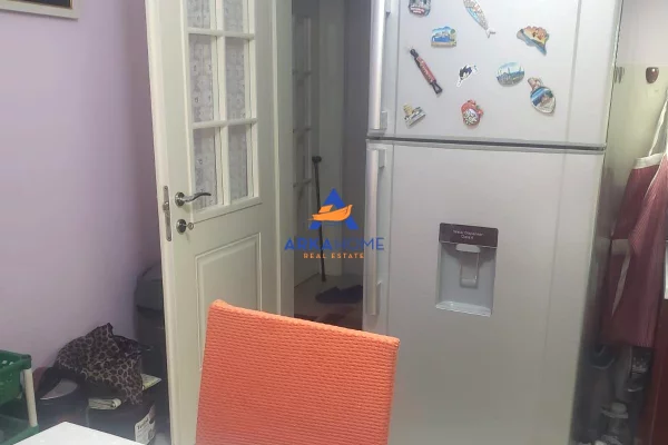 Shtepi me qera Apartament ne Tirane, 2+1, Mobilimi E mobiluar, Pagesa 853  Euro.