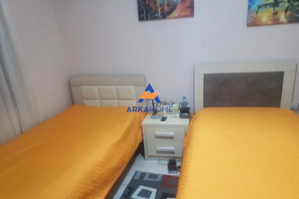 Shtepi me qera Apartament ne Tirane, 2+1, Mobilimi E mobiluar, Pagesa 853  Euro.