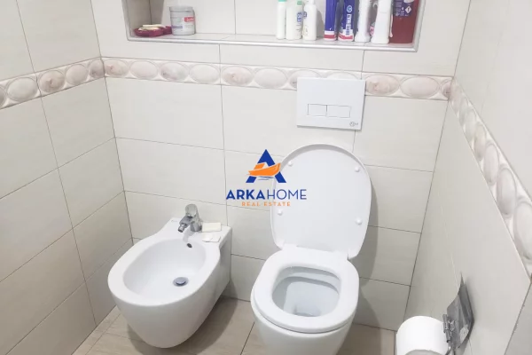 Shtepi me qera Apartament ne Tirane, 2+1, Mobilimi E mobiluar, Pagesa 853  Euro.