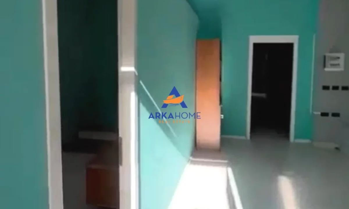 JEPET DYQAN ME QERA 120M2 "RRUGA E DIBRES" 50000 LEKE