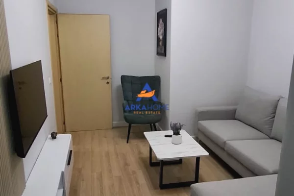 Shtepi me qera Apartament ne Tirane, 1+1, Mobilimi E mobiluar, Pagesa 572  Euro.