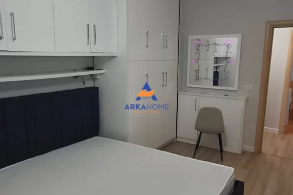 Shtepi me qera Apartament ne Tirane, 1+1, Mobilimi E mobiluar, Pagesa 572  Euro.