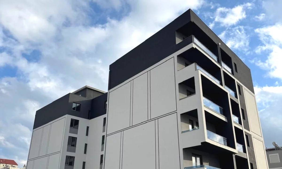 Shtepi ne shitje Apartament ne Pogradec, 2+1, Mobilimi Bosh, pa mobiluar, Pagesa 104,203  Euro.