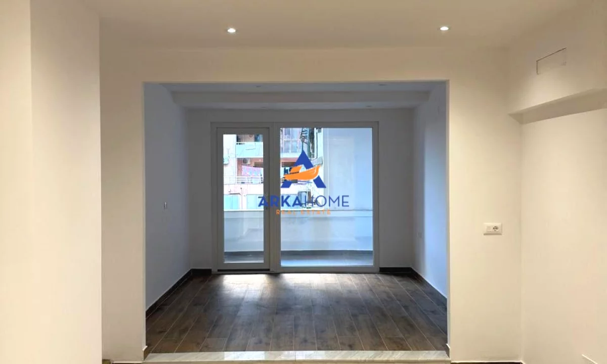 JEPEN ME QERA 2 KATE AMBJENTE ZYRASH 60 M2 SECILA "RRUGA JORDAN MISJA" 800 EURO