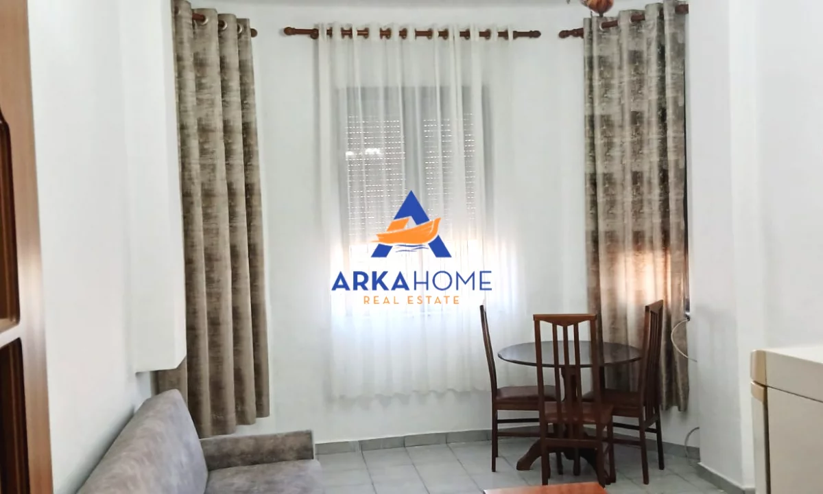 Appartamento in affitto a Tirana 1+1, Vuoto