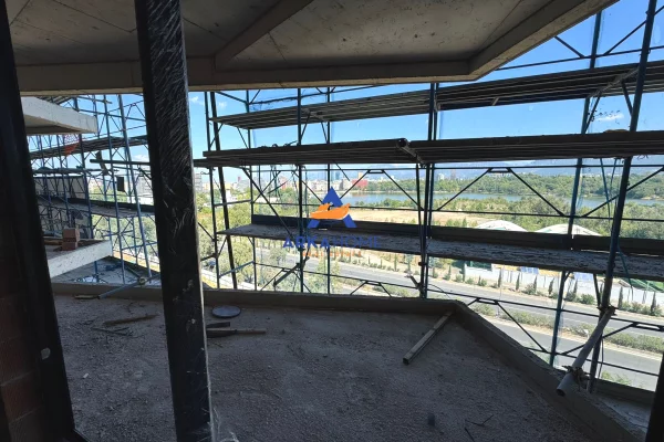 Shtepi ne shitje Apartament ne Tirane, 1+1, Mobilimi Bosh, pa mobiluar, Pagesa 248,040  Euro.