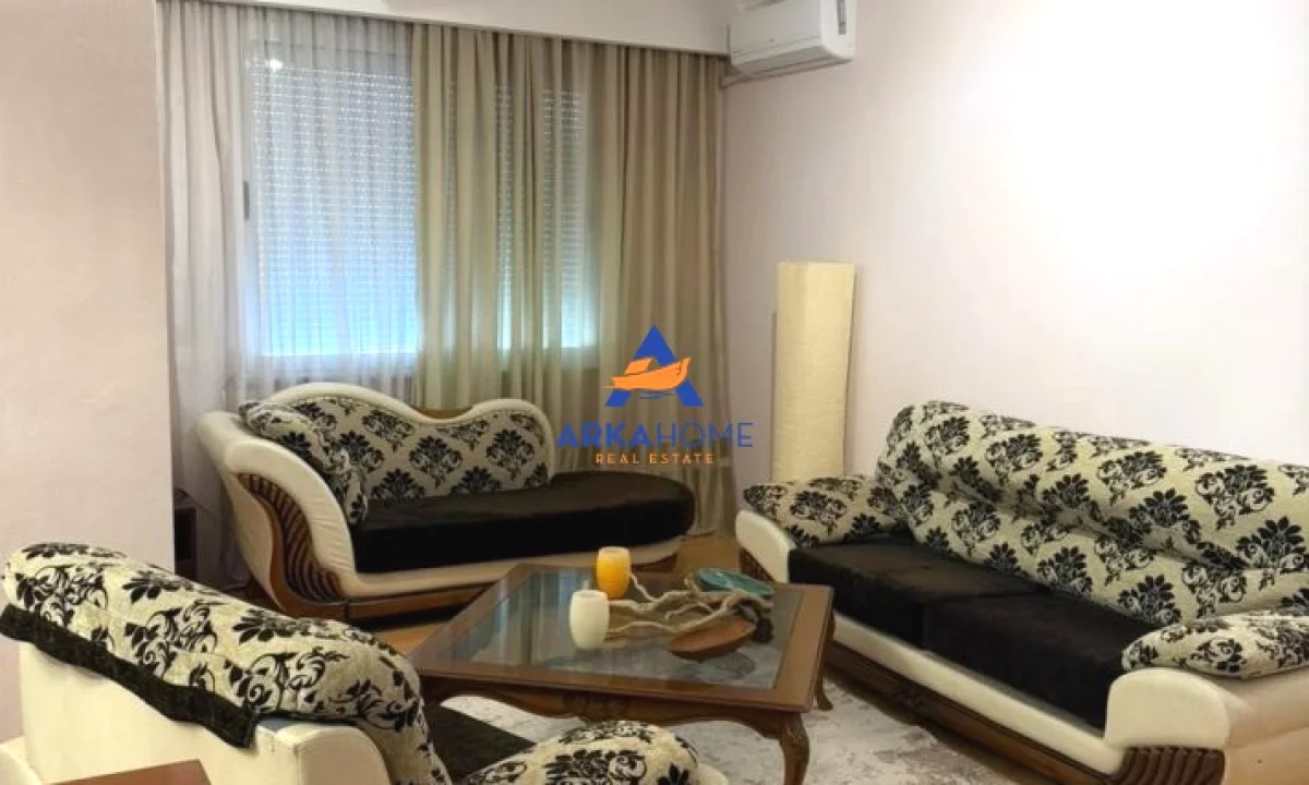 Shtepi me qera Apartament ne Tirane, 2+1, Mobilimi E mobiluar, Pagesa 520  Euro.