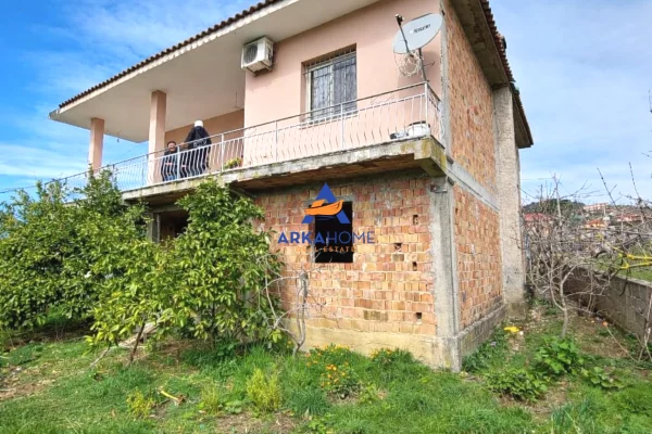 Casa in vendita 4+1 a Tirana - 161,290 Euro