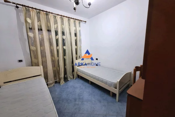 Shtepi me qera Apartament ne Tirane, 2+1, Mobilimi E mobiluar, Pagesa 572  Euro.