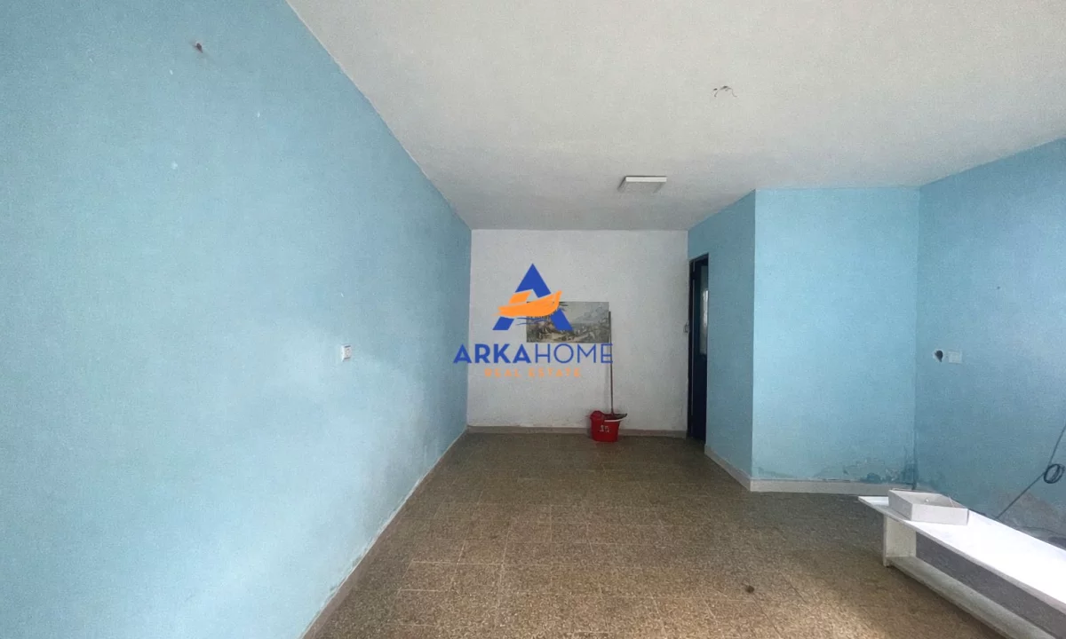 JEPET DYQAN ME QERA "PRANE SHKOLLES VASIL SHANTO" 30000 LEKE