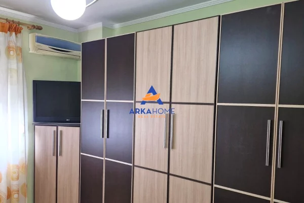 Appartamento in affitto a Tirana 2+1, Arredato