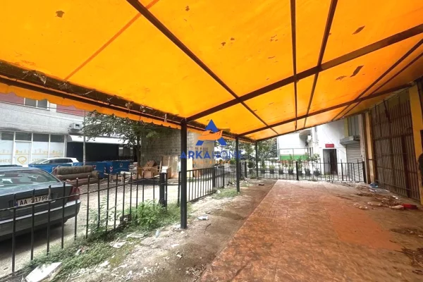 JEPET AMBIENT BIZNESI ME QERA 130M2 "PRAEN SQUARE 21" 1100 EURO