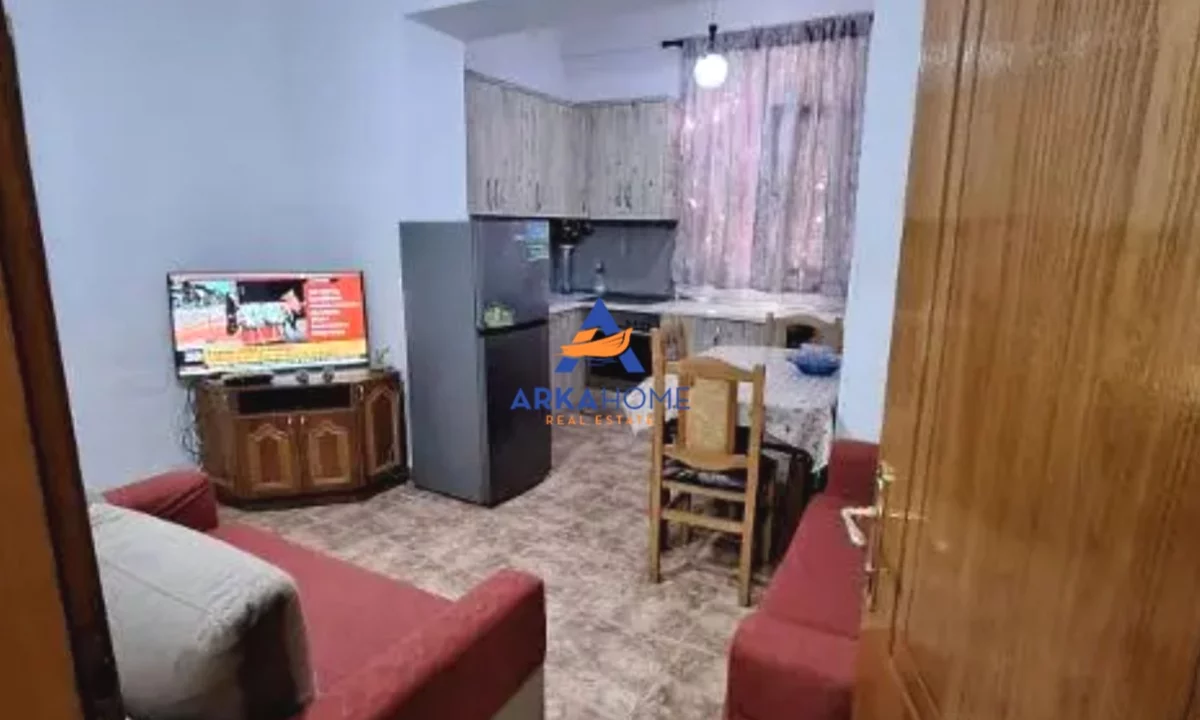 Shtepi me qera Apartament ne Tirane, 1+1, Mobilimi E mobiluar, Pagesa 364  Euro.
