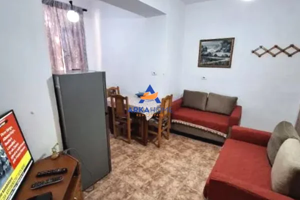 Shtepi me qera Apartament ne Tirane, 1+1, Mobilimi E mobiluar, Pagesa 364  Euro.