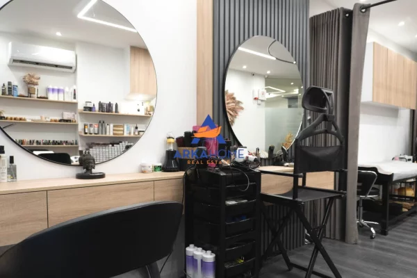 Ambient biznesi ne shitje 1+1 ne Tirane - 17,000 Euro