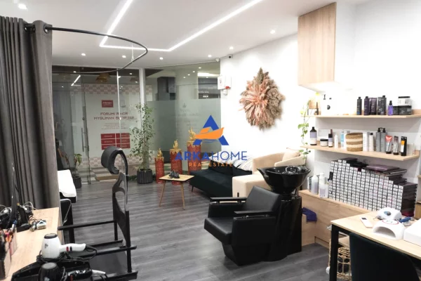 Ambient biznesi ne shitje 1+1 ne Tirane - 17,000 Euro