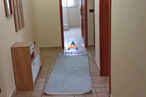 Appartamento in vendita a Tirana 3+1, Arredato