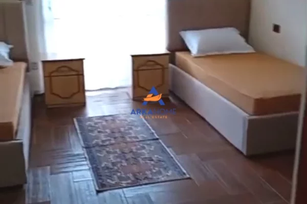 Appartamento in vendita a Tirana 3+1, Arredato