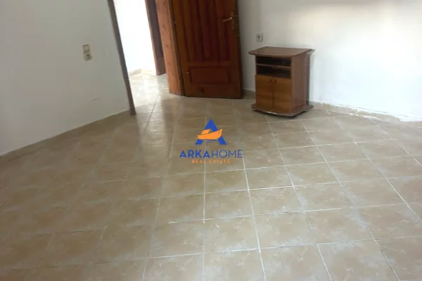 Appartamento in affitto a Tirana 2+1, Arredato