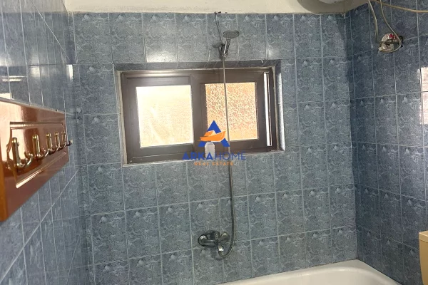 Appartamento in affitto a Tirana 2+1, Arredato