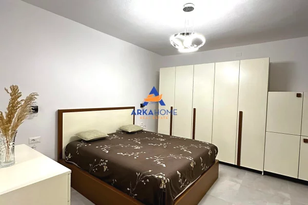 Appartamento in affitto a Tirana 2+1, Arredato