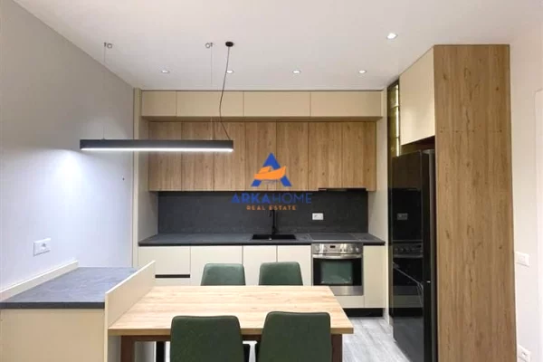 Shtepi me qera Apartament ne Tirane, 2+1, Mobilimi E mobiluar, Pagesa 572  Euro.