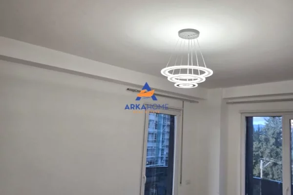 Shtepi me qera 2+1 ne Tirane - 625 Euro