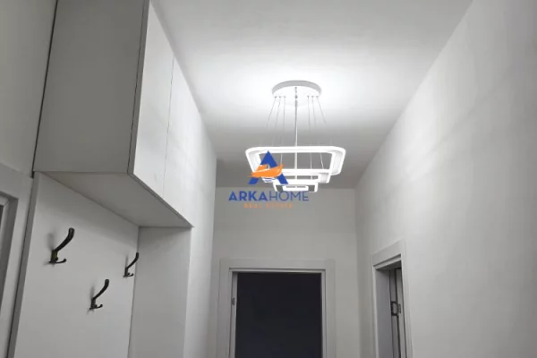 Shtepi me qera Apartament ne Tirane, 2+1, Mobilimi Bosh, pa mobiluar, Pagesa 625  Euro.