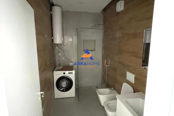 Shtepi me qera Apartament ne Tirane, 1+1, Mobilimi E mobiluar, Pagesa 900  Euro.