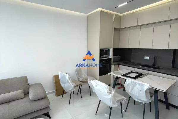 Shtepi me qera Apartament ne Tirane, 1+1, Mobilimi E mobiluar, Pagesa 900  Euro.