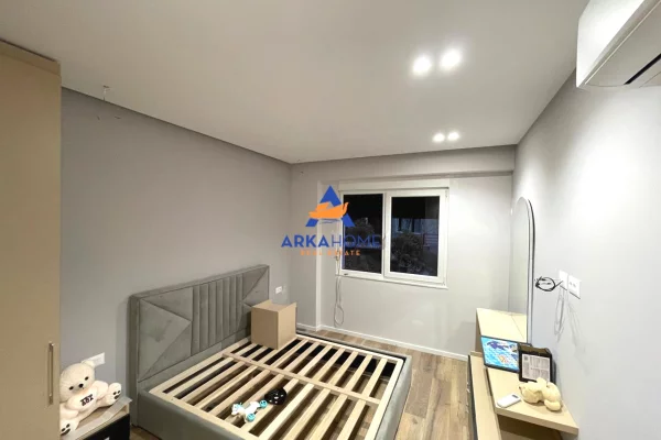 Appartamento in affitto a Tirana 1+1, Arredato