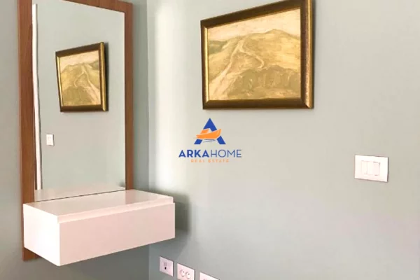 Appartamento in affitto a Tirana 2+1, Arredato