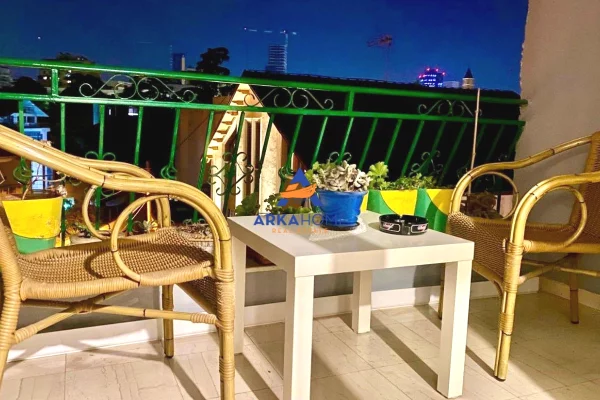 Appartamento in affitto a Tirana 2+1, Arredato