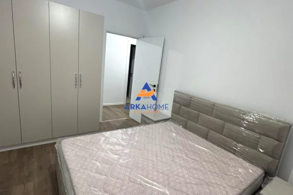 Appartamento in affitto a Tirana 2+1, Arredato