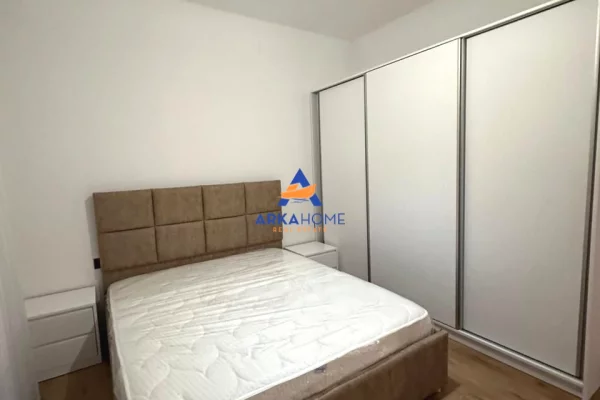 Shtepi me qera Apartament ne Tirane, 1+1, Mobilimi E mobiluar, Pagesa 450  Euro.