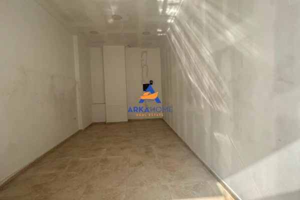 Ambient biznesi me qera 1+1 ne Tirane - 416 Euro