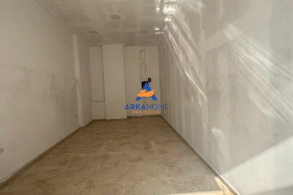 Ambient biznesi me qera 1+1 ne Tirane - 416 Euro