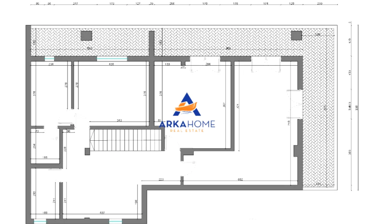 JEPETN 2 AMBIENTE ME QERA 400M2 "MBIKALIMI I RI LINZ" 2500 EURO