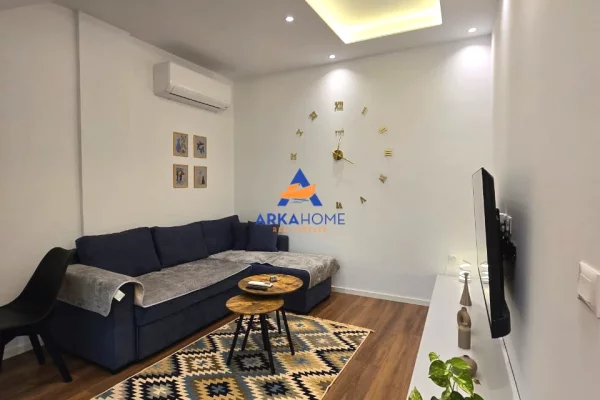 JEPET ME QERA APARTAMENT 1+1+BALLKON "RRUGA E DURRSIT" 600 EURO