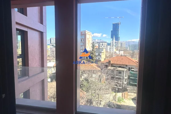 JEPET ME QERA AMBIENT – IDEAL PER ZYRE " RRUGA KAVAJES " 1000 EURO