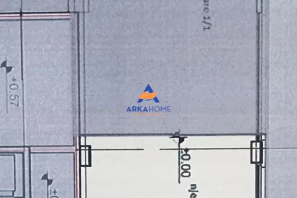 Business Property in Sale 3+1 in Tirana - 322,560 Euro