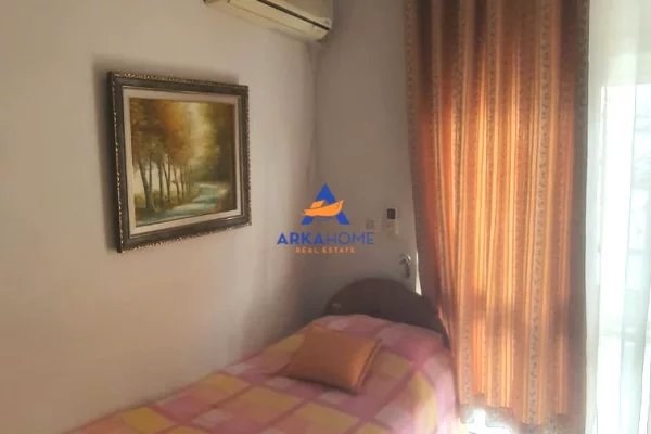 Appartamento in affitto a Tirana 2+1, Arredato