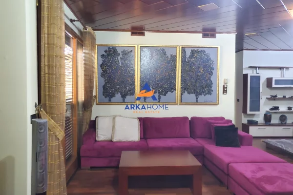 Shtepi me qera 3+1 ne Tirane - 1,200 Euro