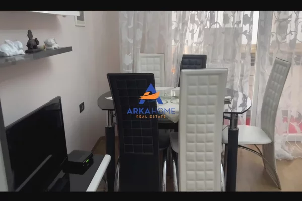 Shtepi me qera Apartament ne Tirane, 2+1, Mobilimi E mobiluar, Pagesa 625  Euro.