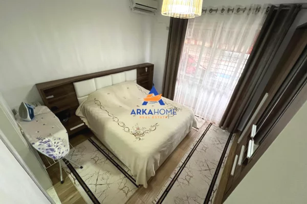 Appartamento in vendita a Tirana 2+1, Arredato