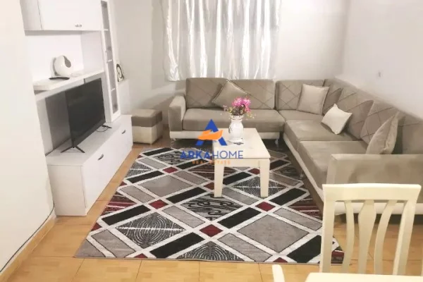 JEPET APARTAMENT ME QERA 1+1+BALLKON "PRANE BULEVARDIT ZOGU I 1" 60000 LEKE